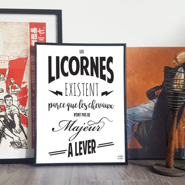 affiche licorne par de carton et d'étoiles